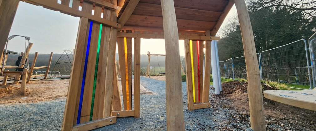 Covered area in Delamere play