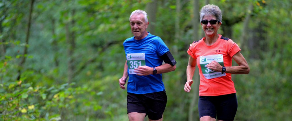 People running at Forest Runner event