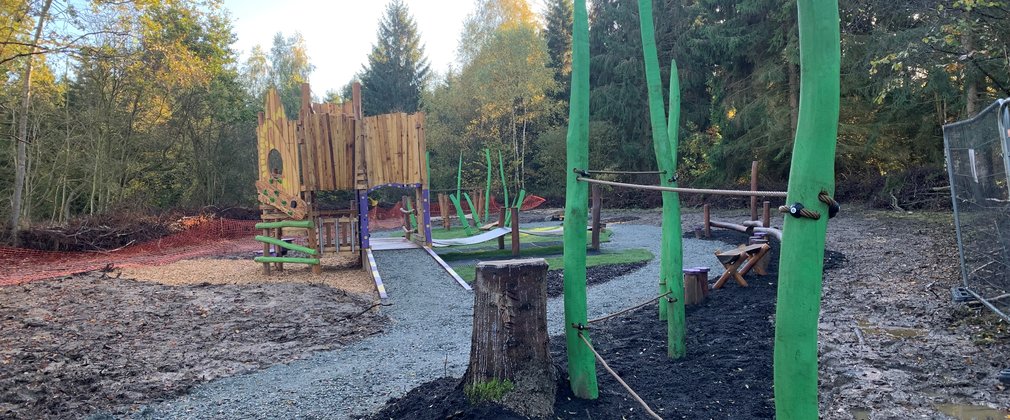 Fineshade Lizard play area partially built