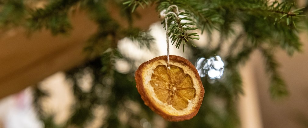 Sustainable Christmas tree decorations