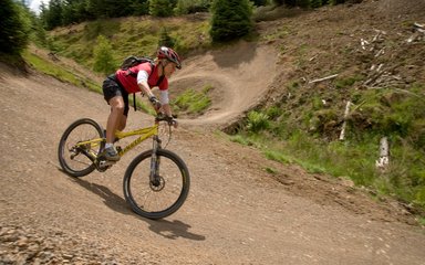 Female mountain biker Gisburn, Hully Gully