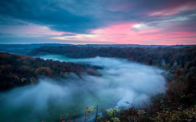 Mist in the valley over Symonds Yat 