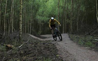 cyclists rides lime burner trail