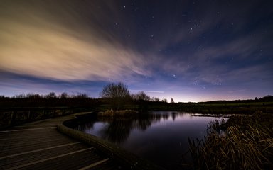 Jeskyns at dusk, with the light reflecting off Henhurst Lake.