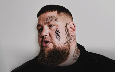 Photograph of Rag'n'Bone Man 