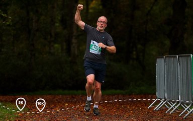 Runner store in forest