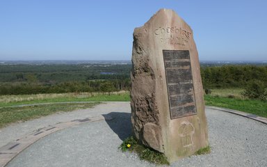 Stone marker at the top of Old Pale