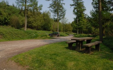 Wapley Hill Wood car park 