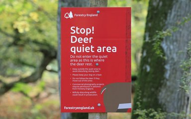 Red sign for the Deer quiet area