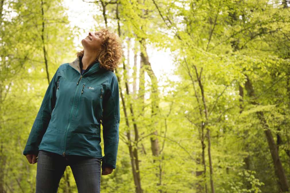 Kate Humble looking up at canopy